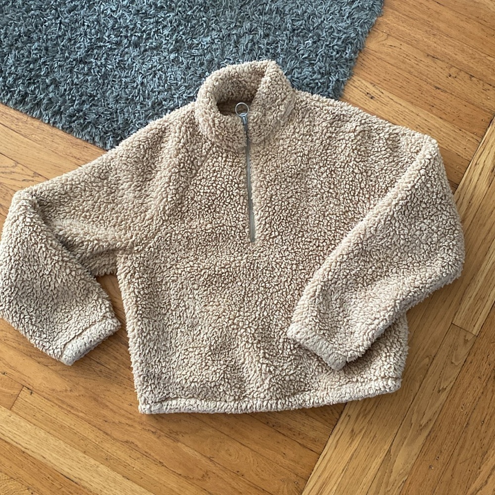 Hollister Teddy Pull Over Sweater Tan Brown Size small - Picture 2 of 15